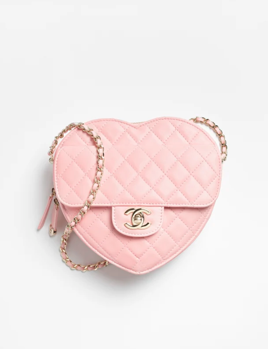 Chanel heart-shaped handbag（Available in multiple colors）