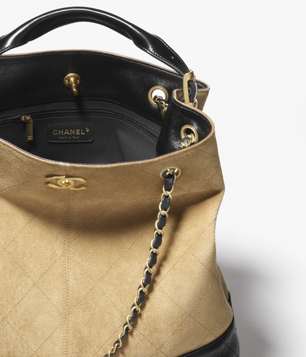 Chanel 2024/25 Métiers d'Art Collection  Shopping Bag