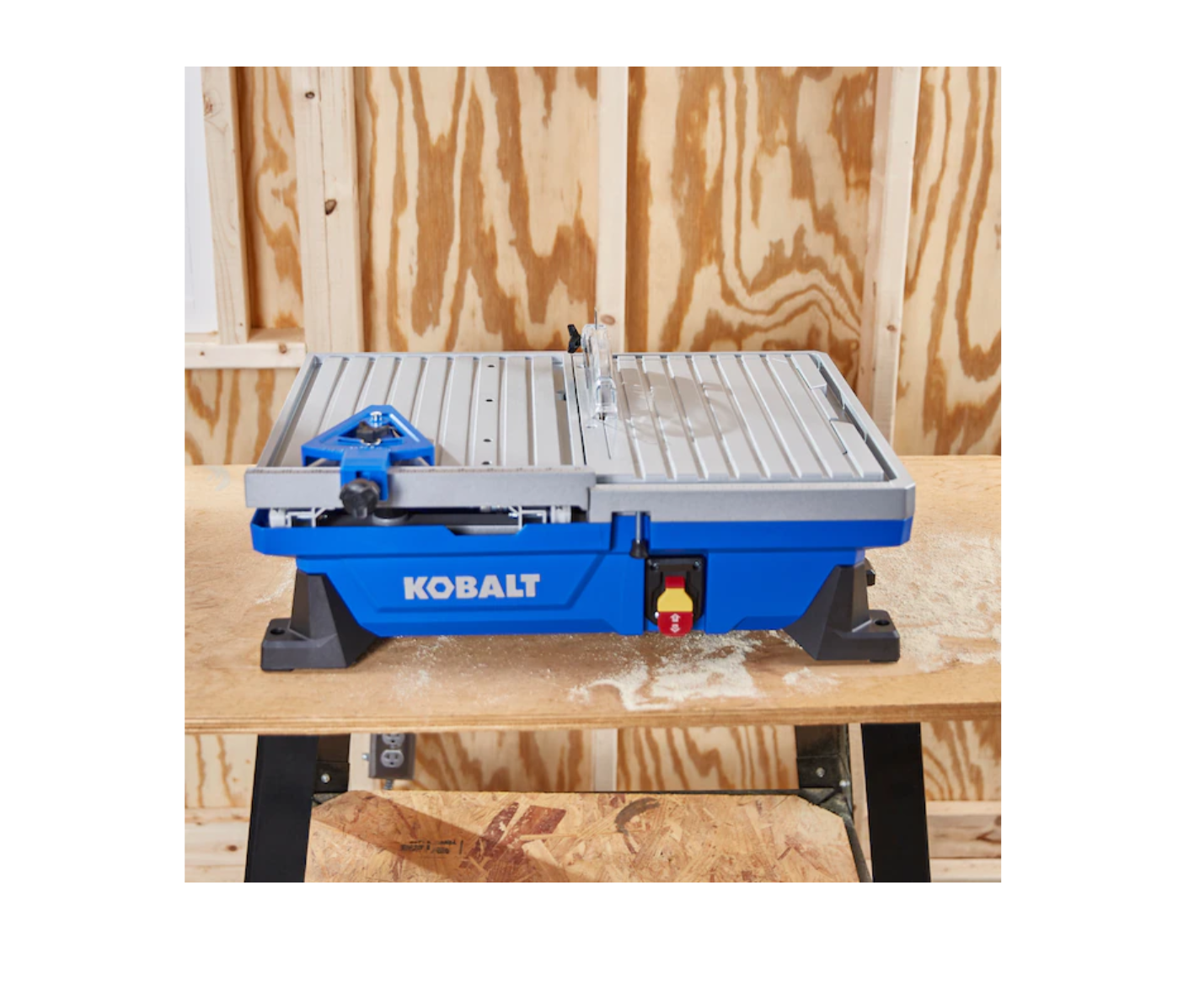 Kobalt KWS B7206 7in 6Amp Wet Tabletop Sliding Table Tile Saw