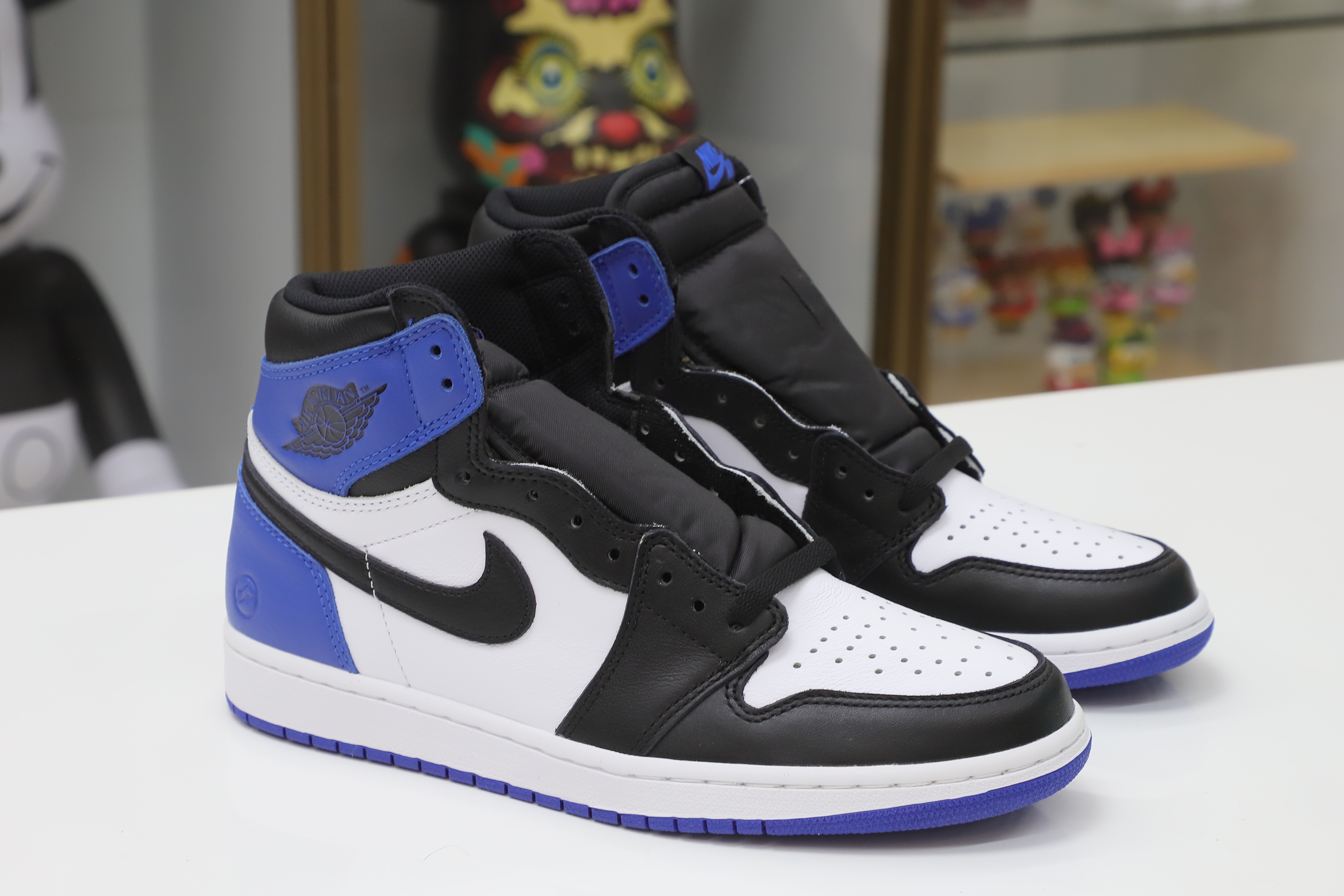 FRAGMENT DESIGN X AIR JORDAN 1 RETRO HIGH