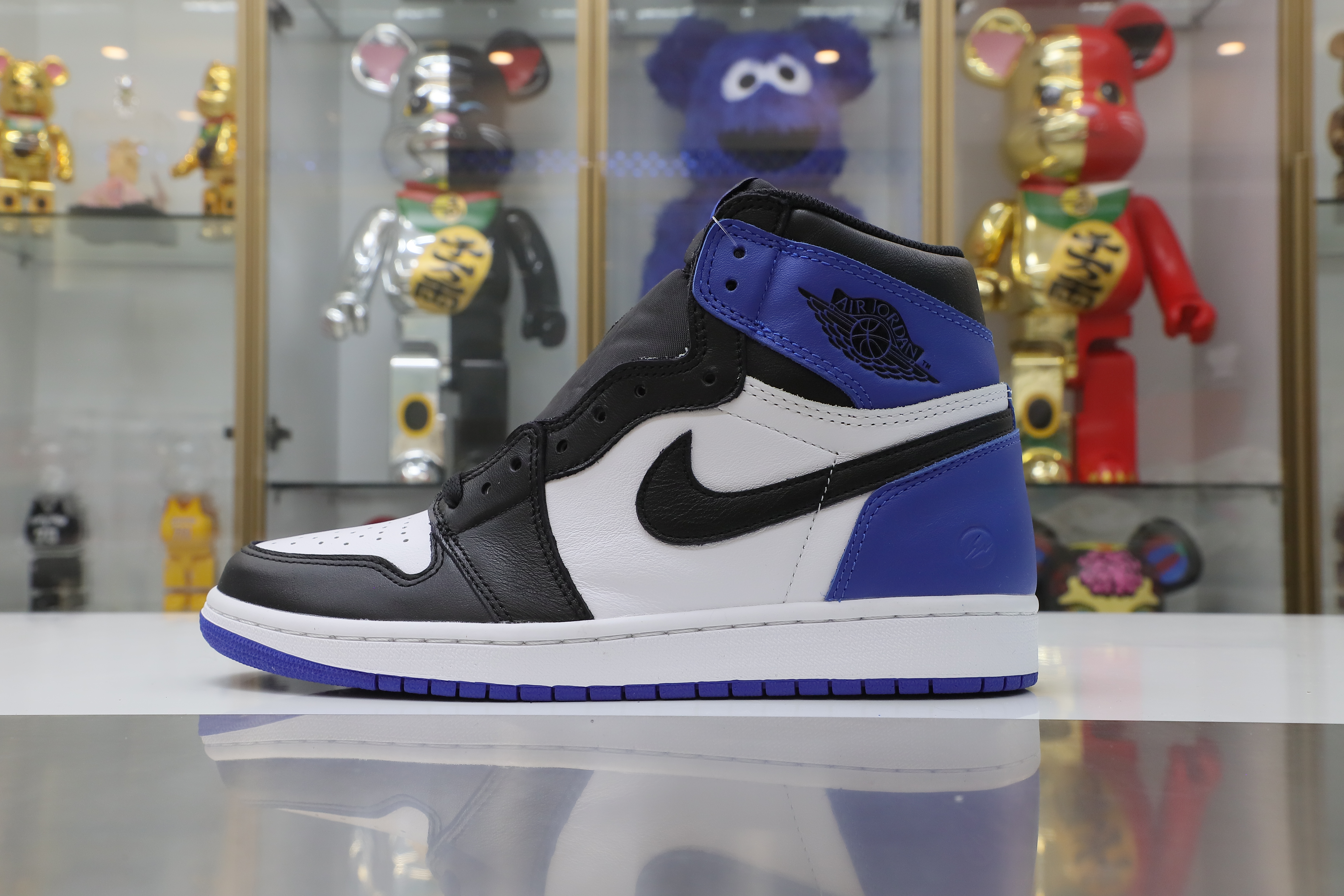 FRAGMENT DESIGN X AIR JORDAN 1 RETRO HIGH