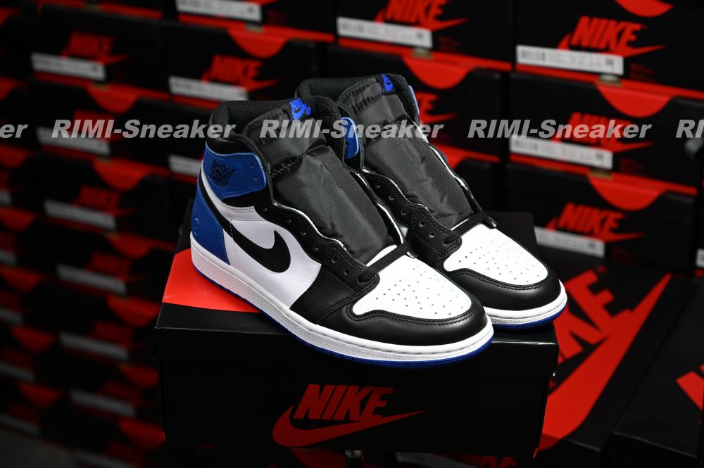 FRAGMENT DESIGN X AIR JORDAN 1 RETRO HIGH