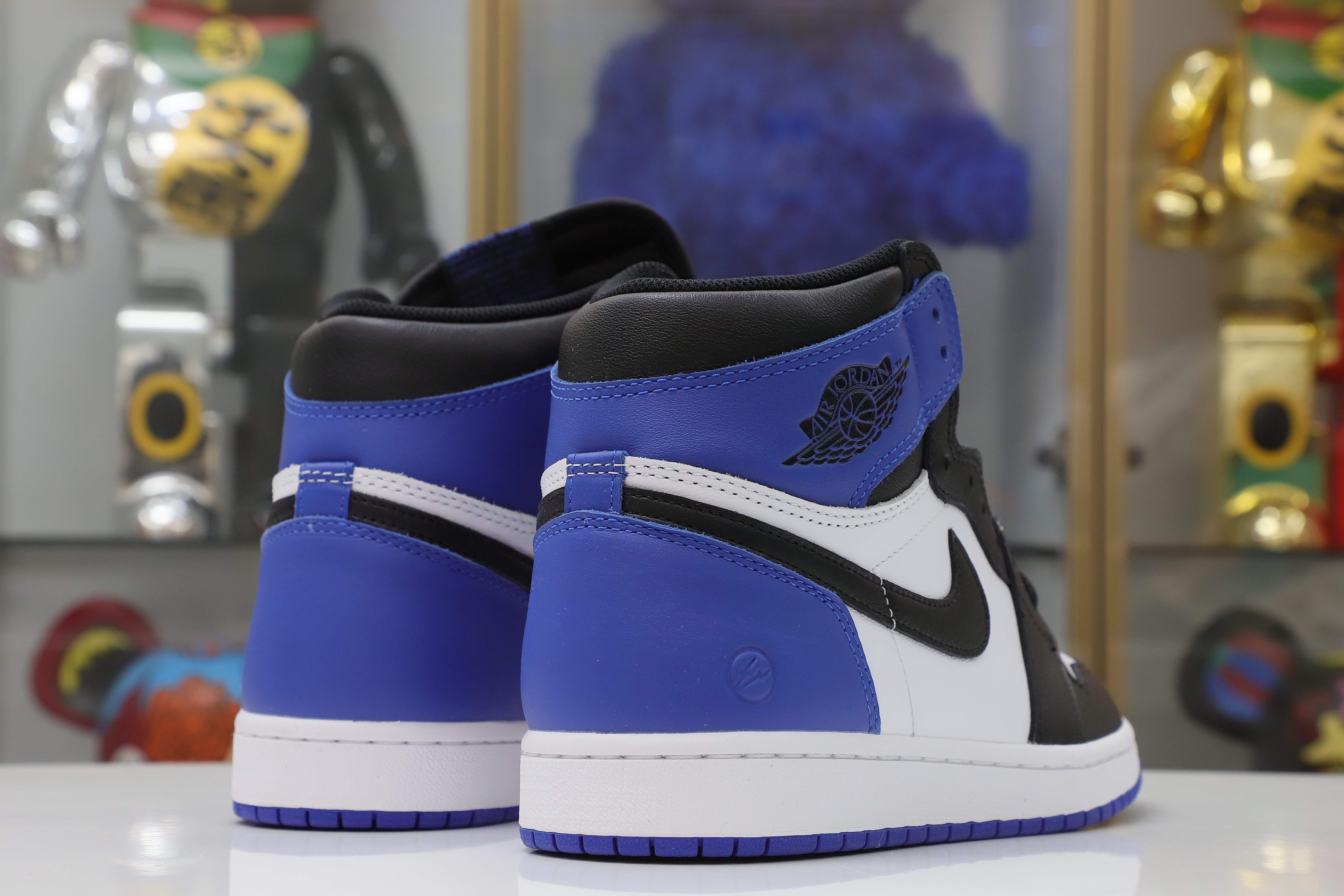 FRAGMENT DESIGN X AIR JORDAN 1 RETRO HIGH