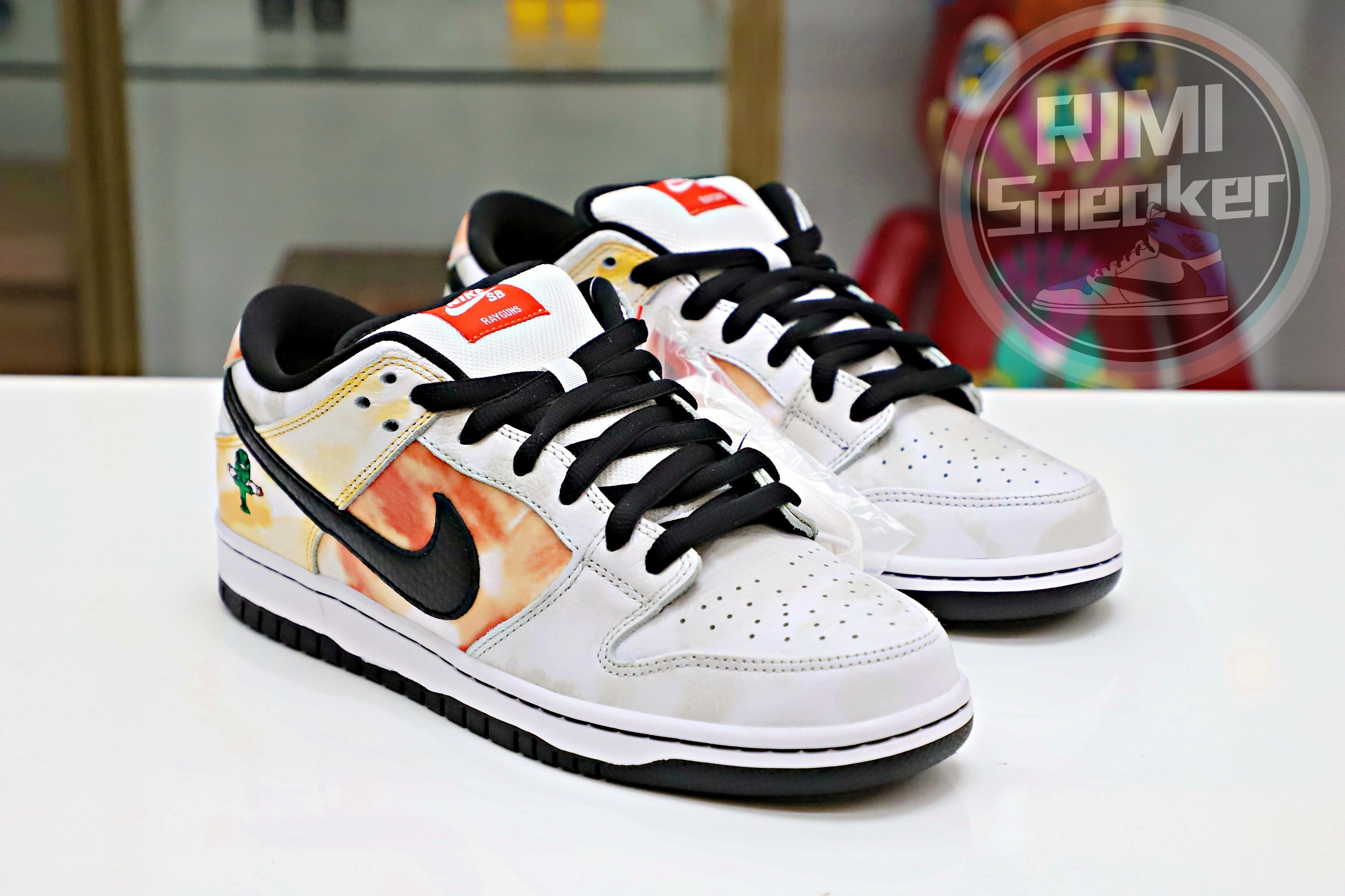 DUNK LOW PRO ROSWELL RAYGUN