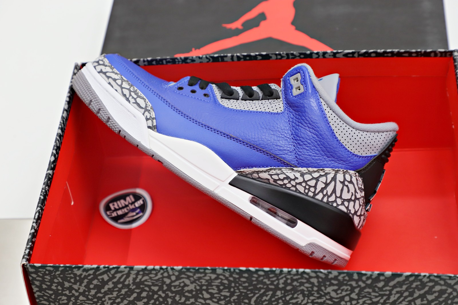 AIR JORDAN 3 RETRO BLUE CEMENT