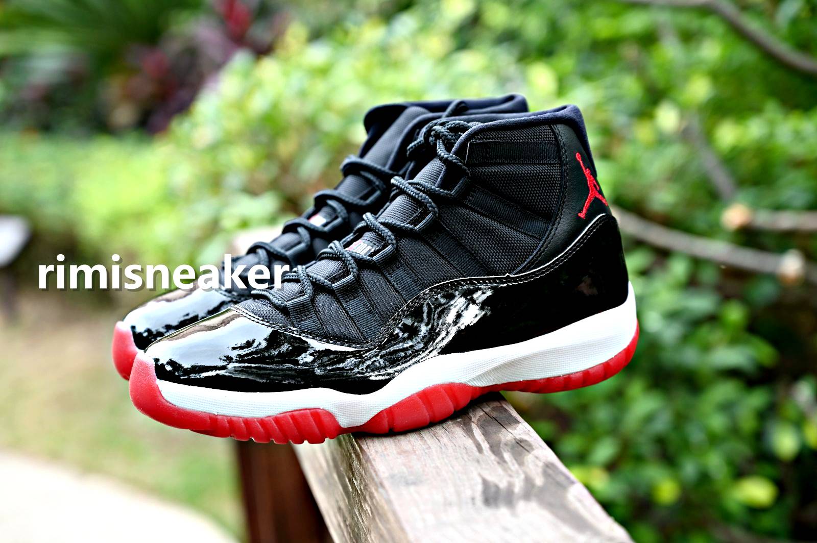 AIR JORDAN 11 RETRO 