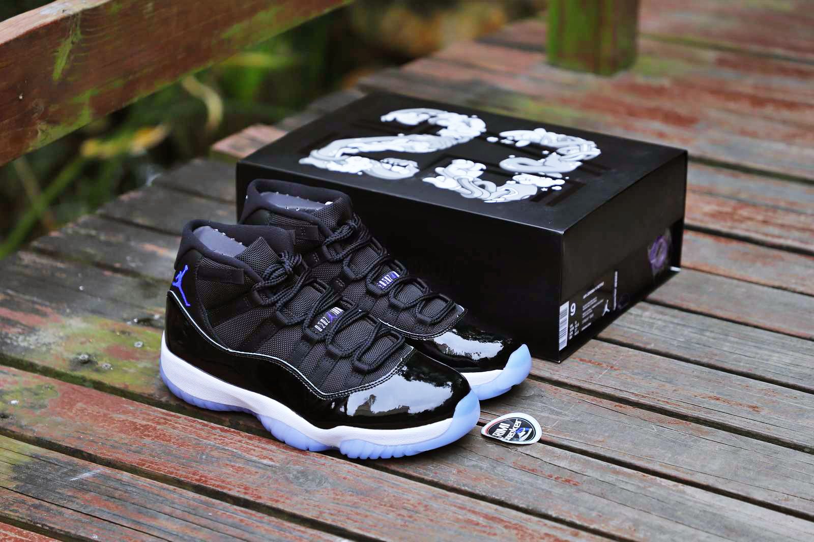 Air Jordan 11 high "Space Jam"