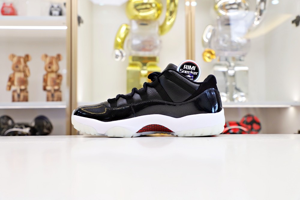 AIR JORDAN 11 RETRO LOW 72-10