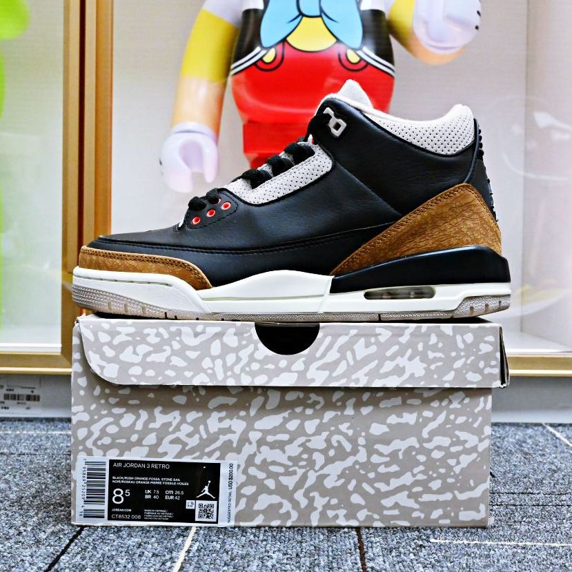 AIR JORDAN 3 DESERT CEMENT CT8532