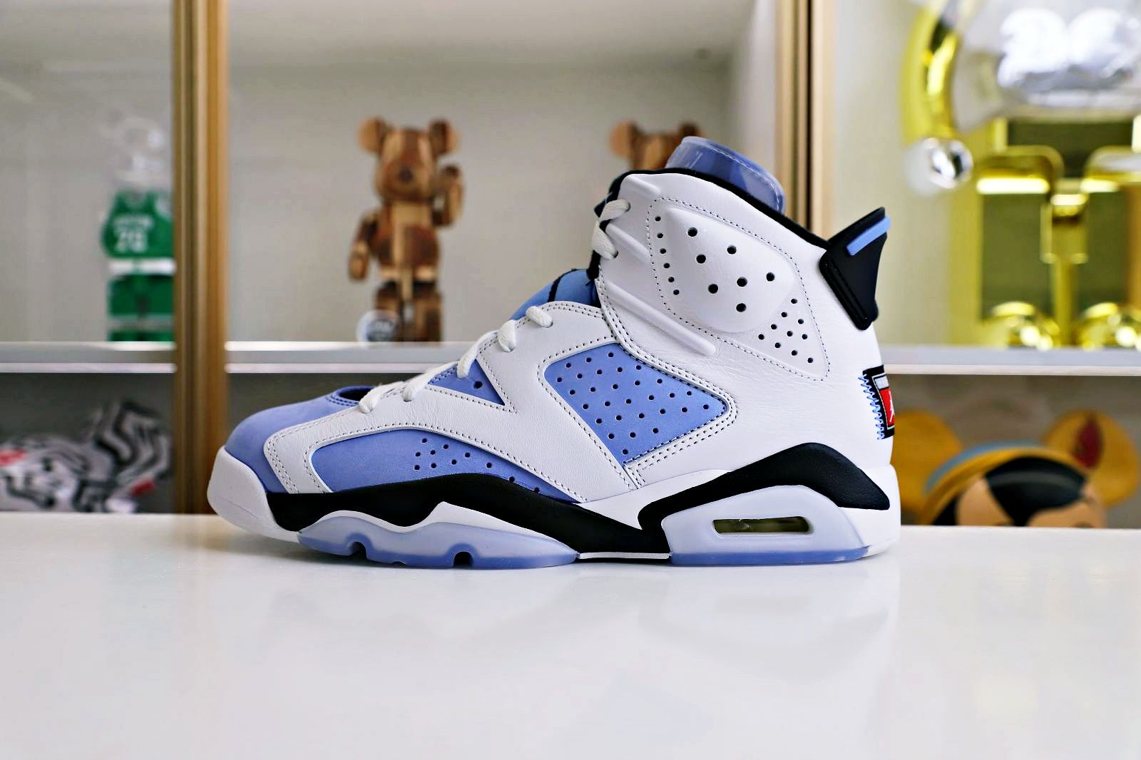 AIR JORDAN 6 RETRO 