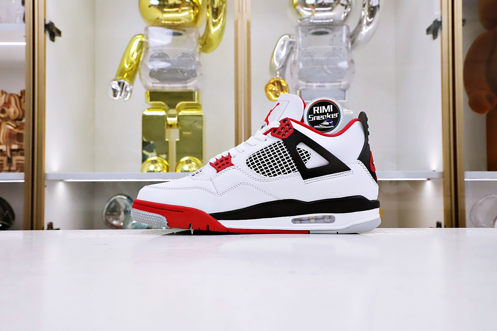 AIR JORDAN 4 RETRO 