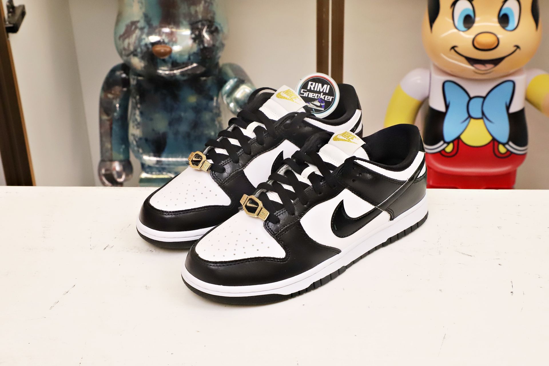 DUNK LOW PANDA 