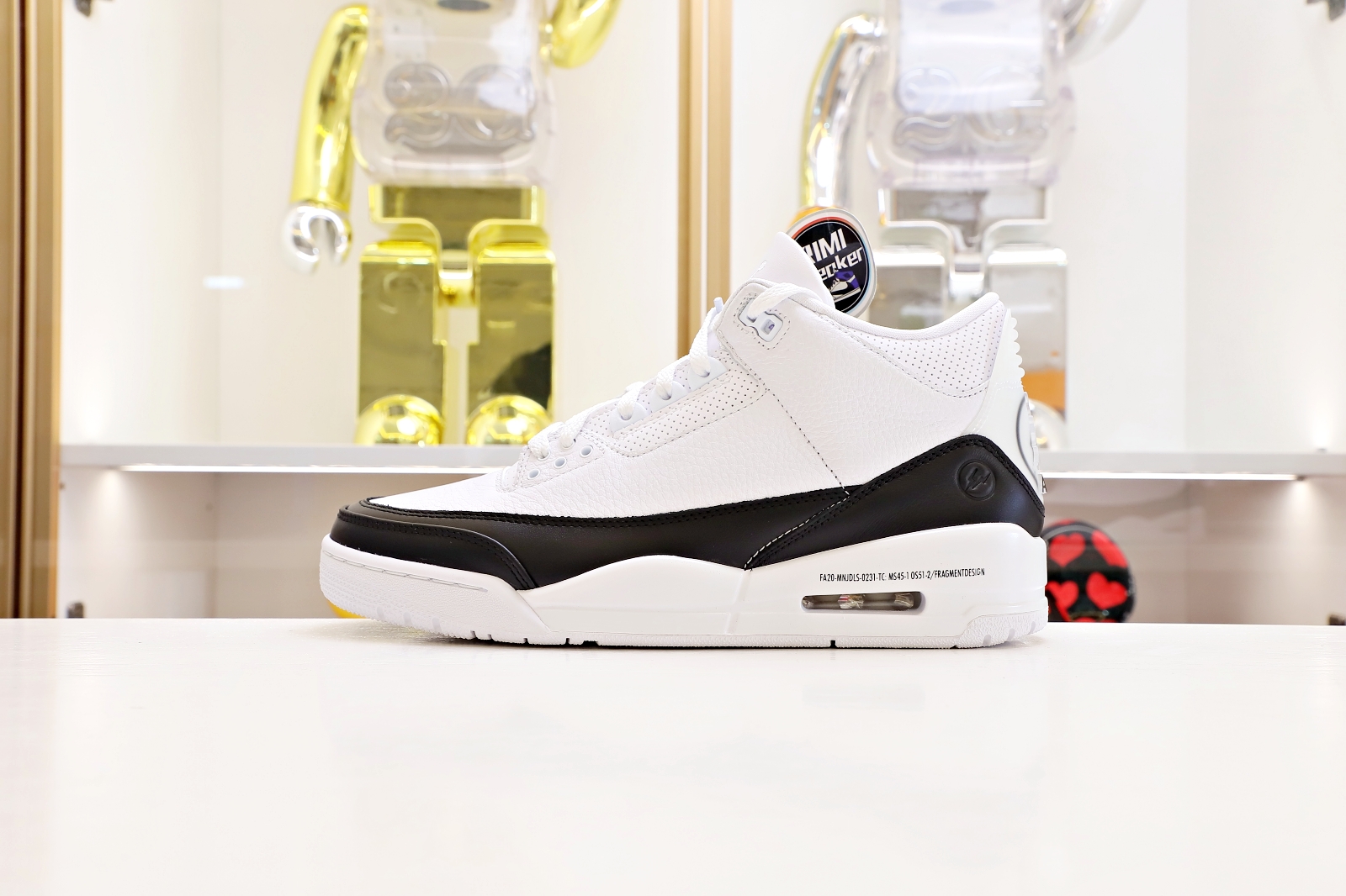 FRAGMENT DESIGN X AIR JORDAN 3 RETRO SP 