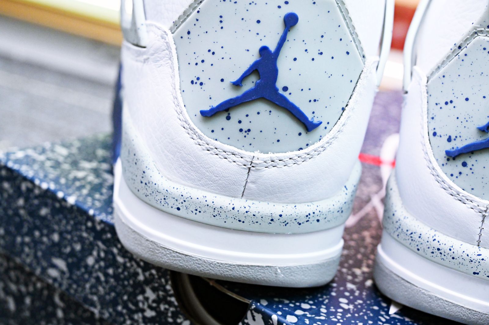 AIR JORDAN 4 RETRO "MIDNIGHT NAVY" DH6927-140