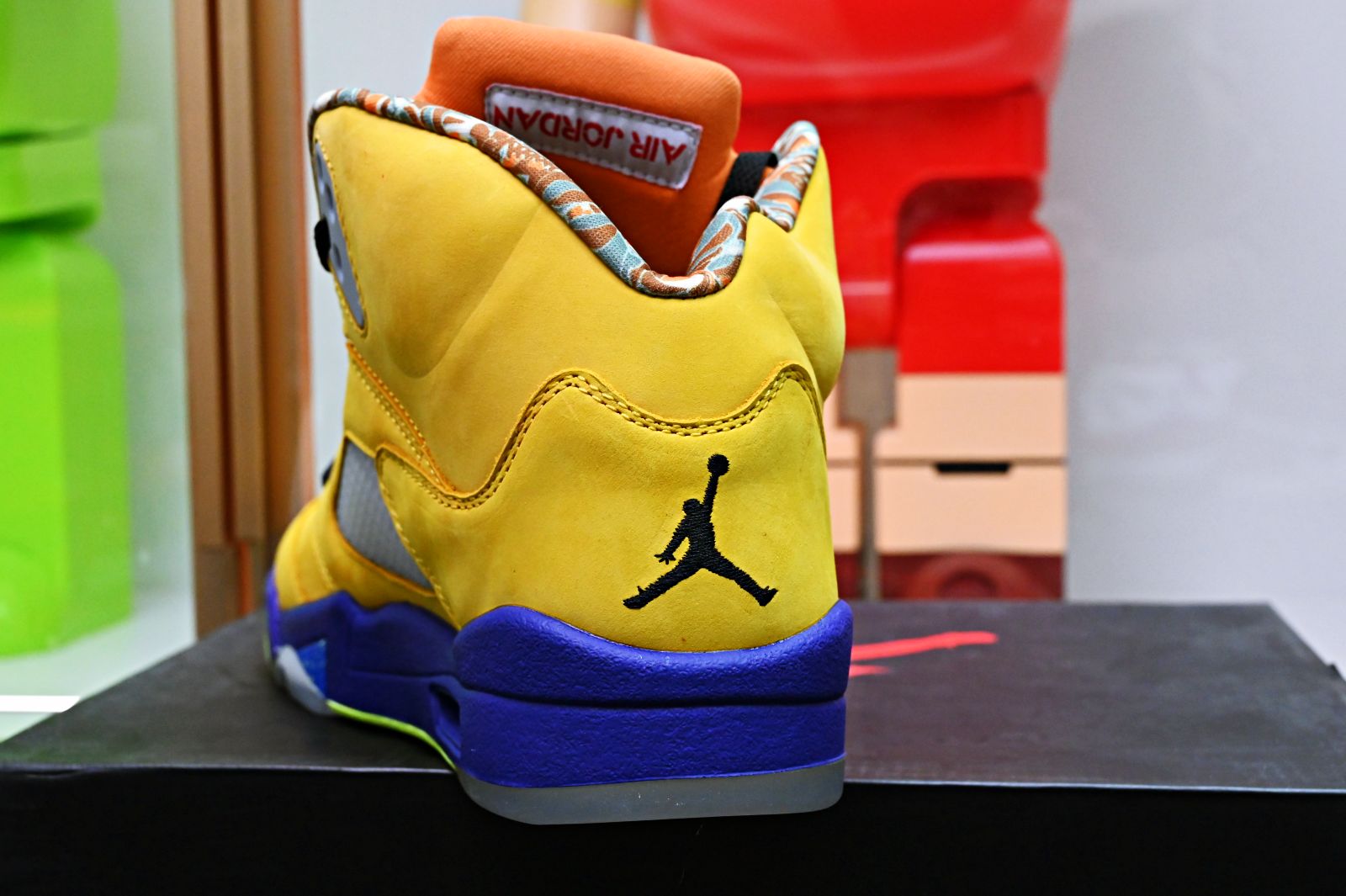 AIR JORDAN 5 SOLAR ORANGE WHAT THE CZ5725-700