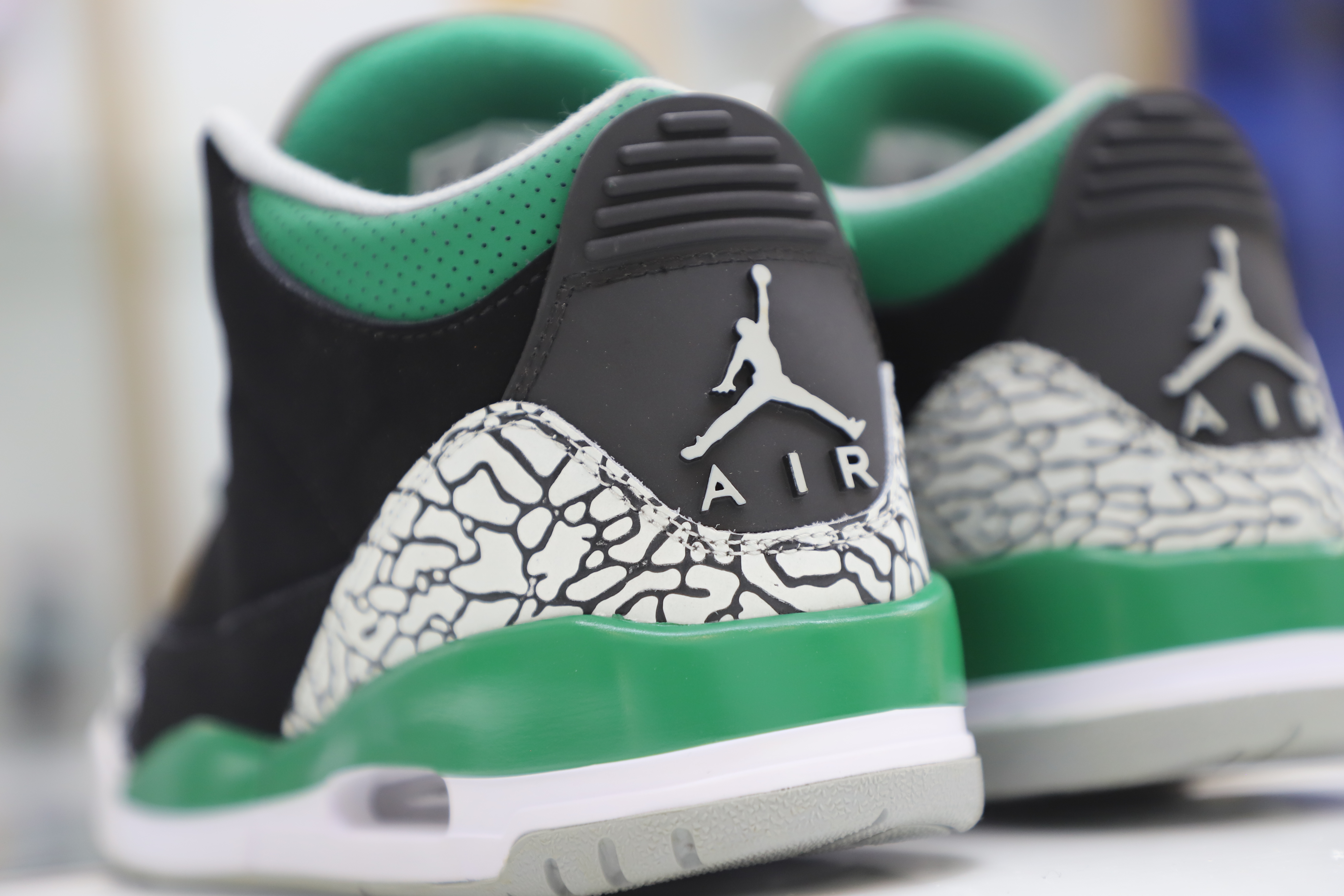 AIR JORDAN 3 PINE GREEN