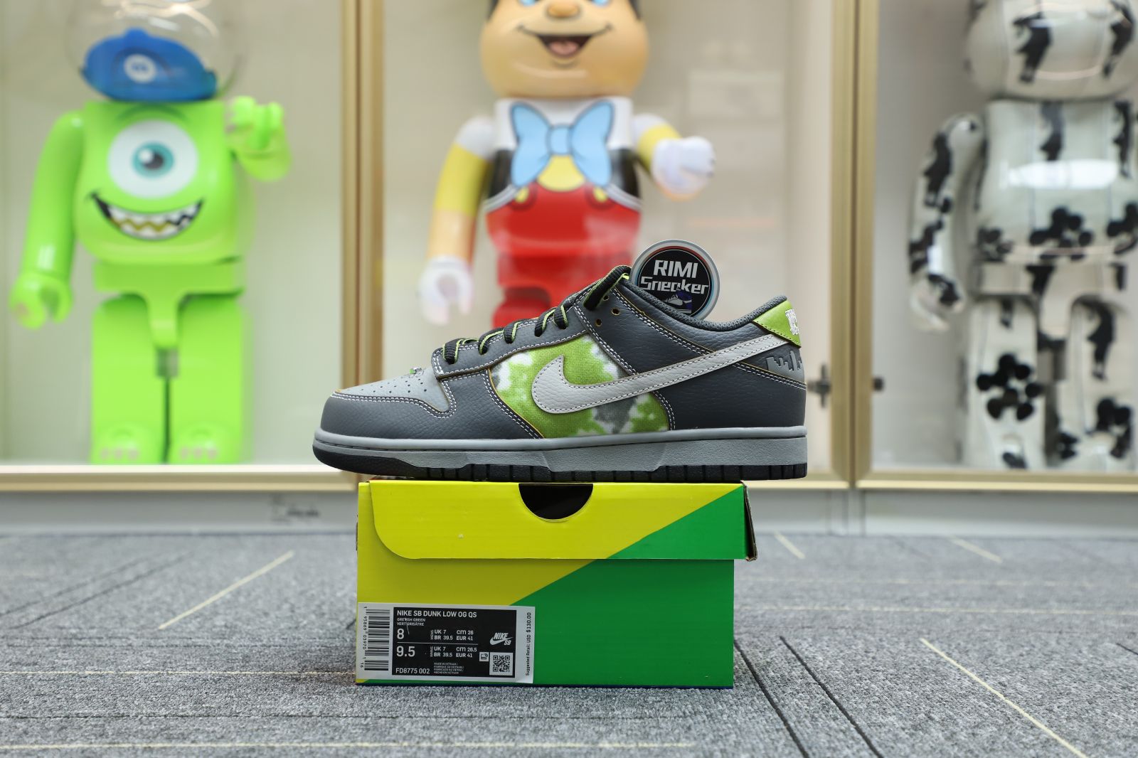 HUF NIKE SB DUNK LOW FRIENDS AND FAMILY