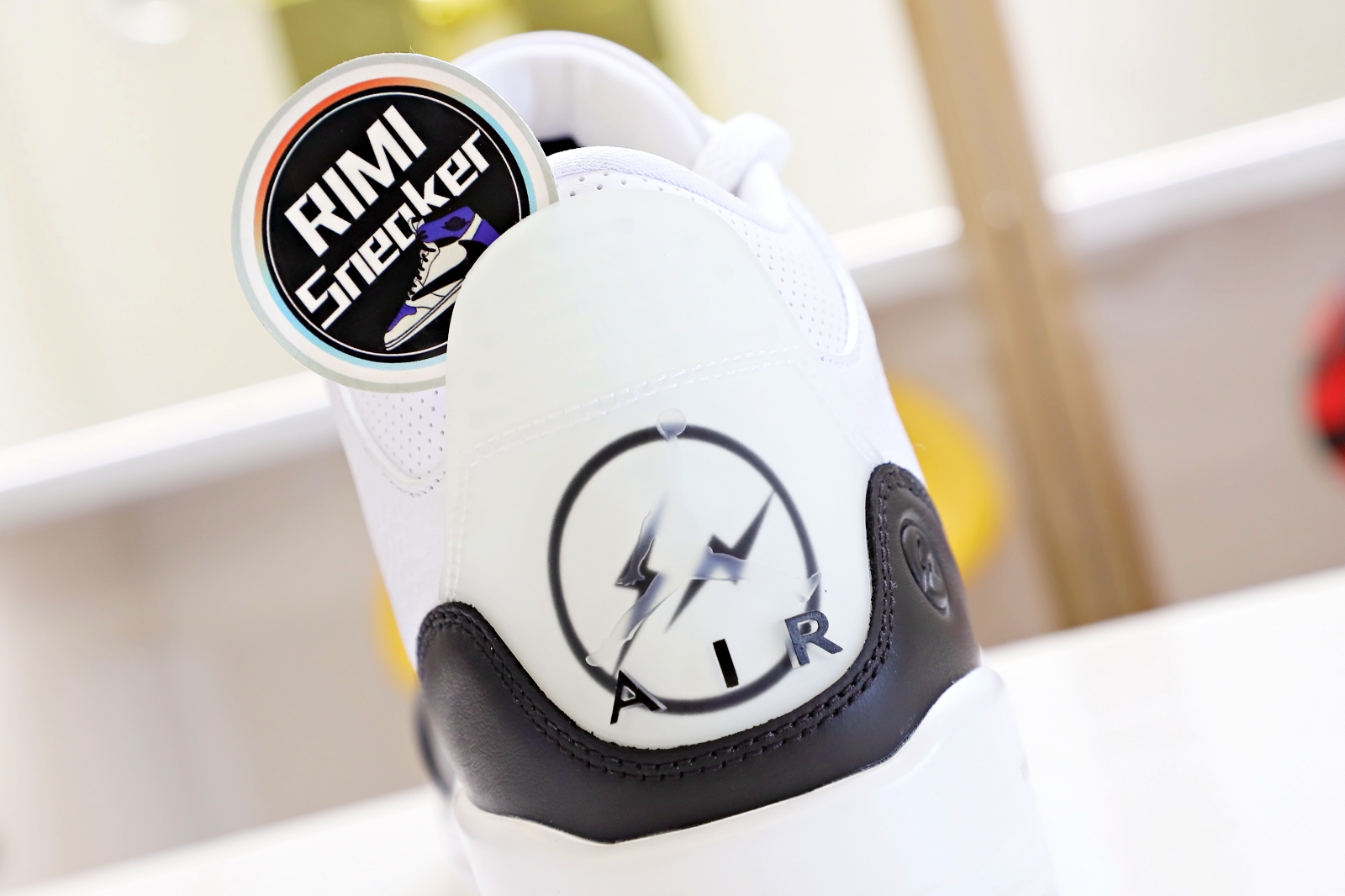 FRAGMENT DESIGN X AIR JORDAN 3 RETRO SP 