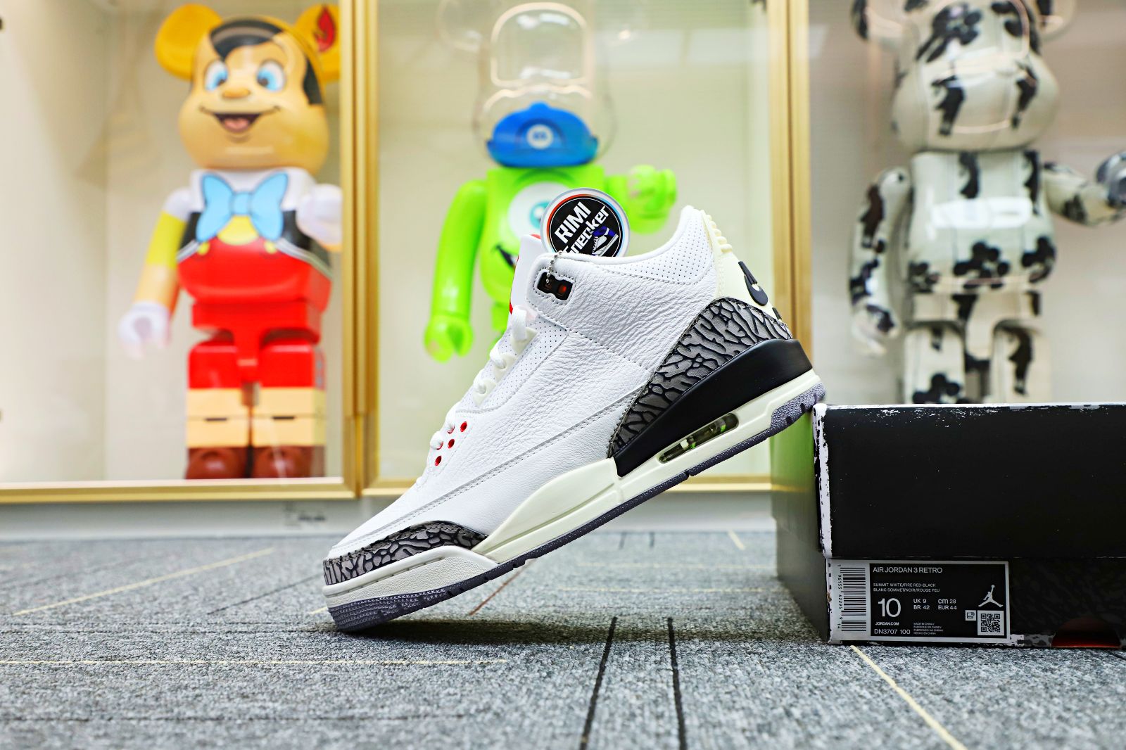 AIR JORDAN 3 "WHITE CEMENT REIMAGINED"