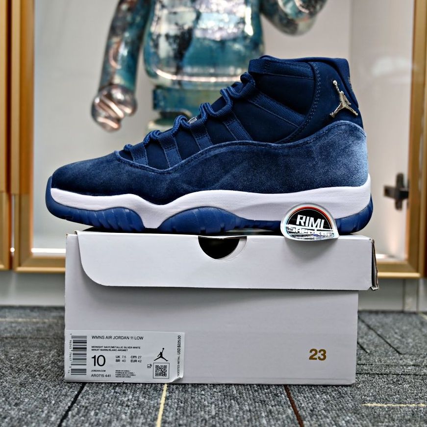 AIR JORDAN 11 RETRO MIDNIGHT NAVY