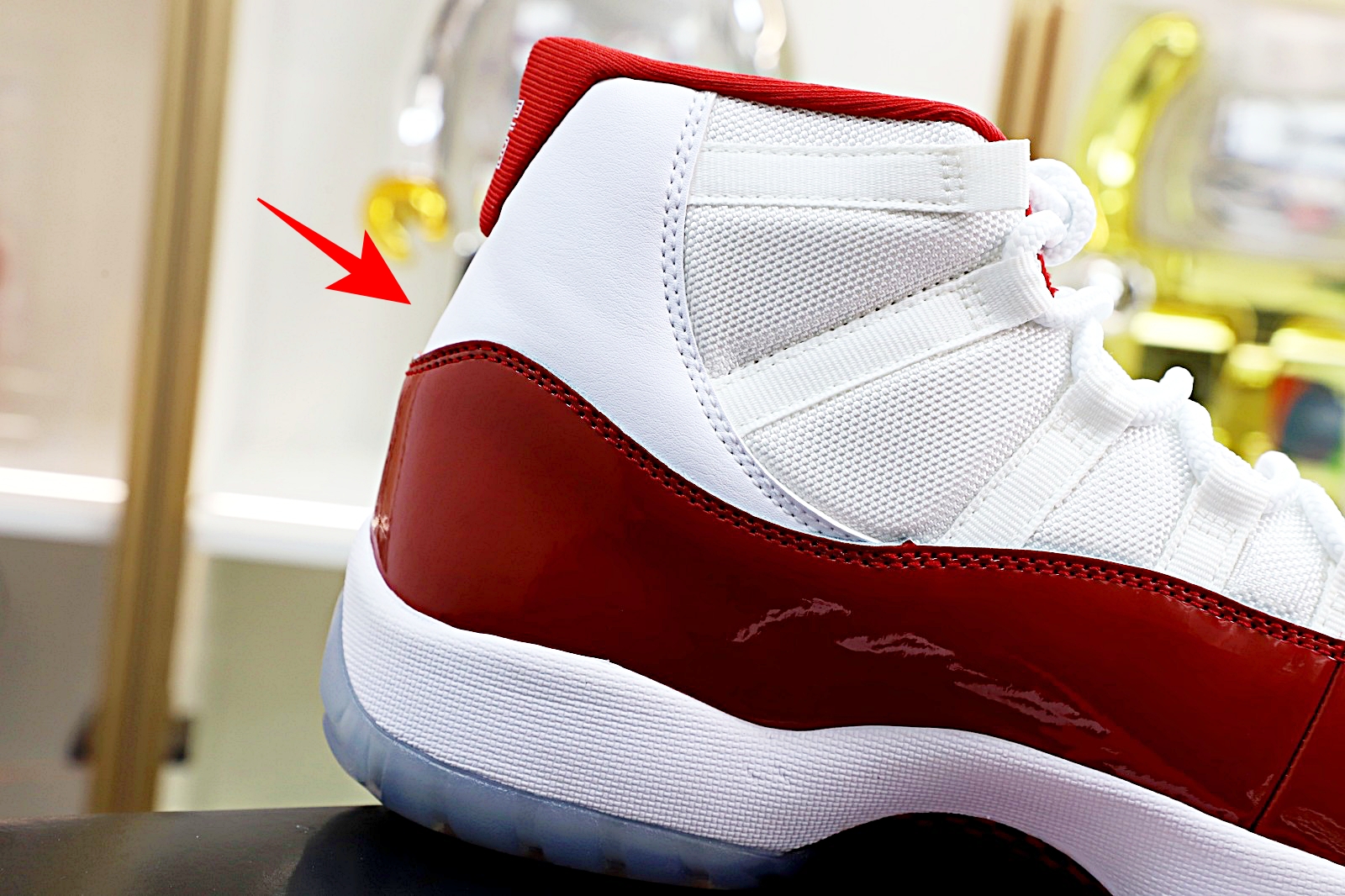 AIR JORDAN 11 "CHERRY" CT8012