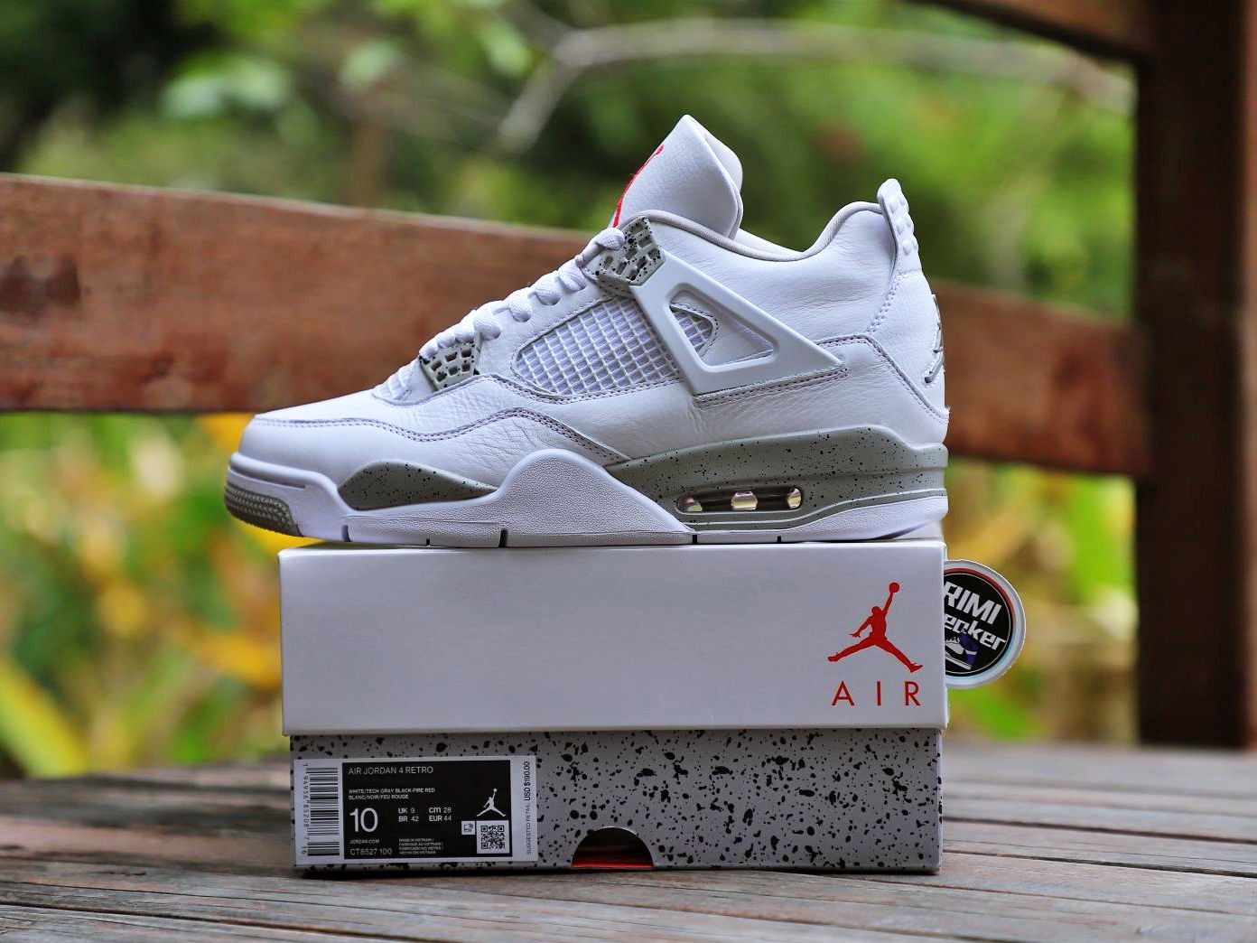 AIR JORDAN 4 RETRO 