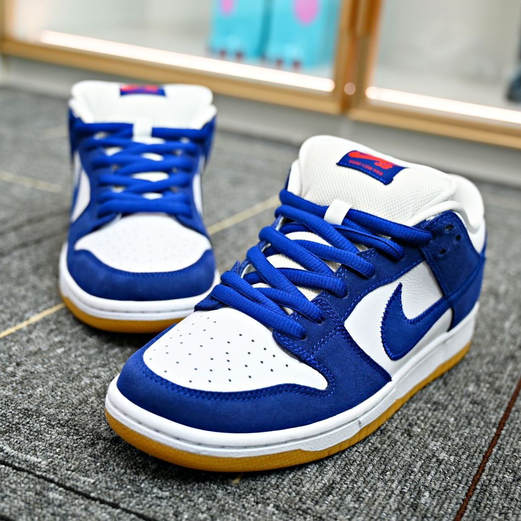 NIKE DUNK LOW PRO PRM 