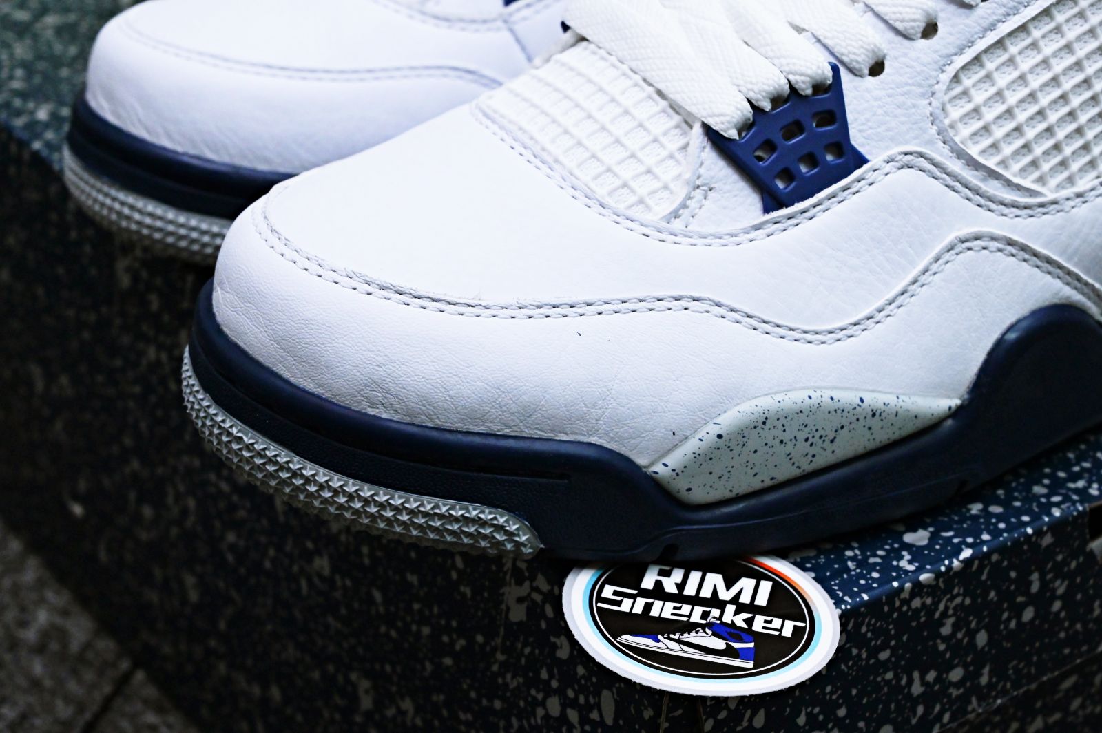 AIR JORDAN 4 RETRO "MIDNIGHT NAVY" DH6927-140