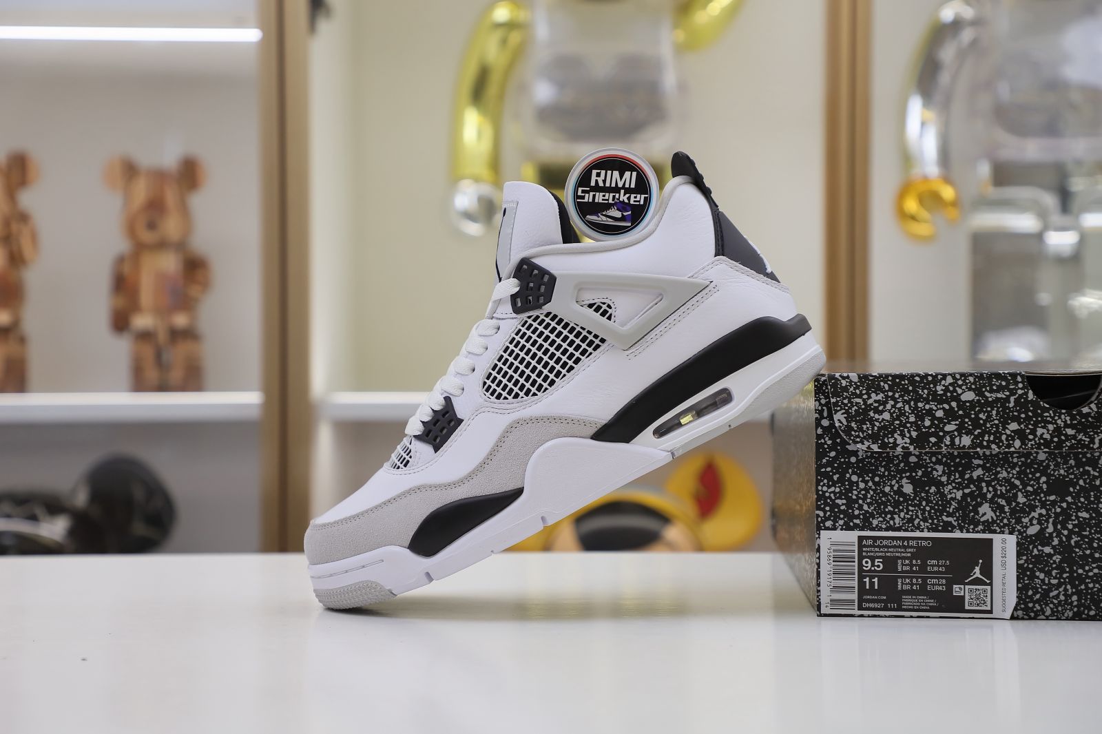 AIR JORDAN 4 MILITARY BLACK