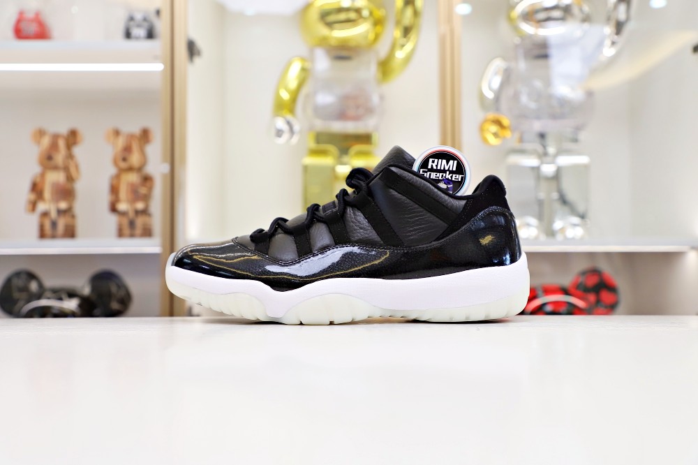 AIR JORDAN 11 RETRO LOW 72-10