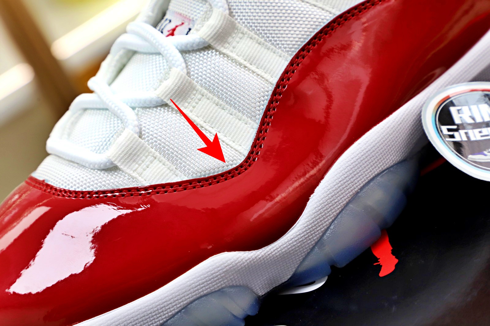 AIR JORDAN 11 "CHERRY" CT8012