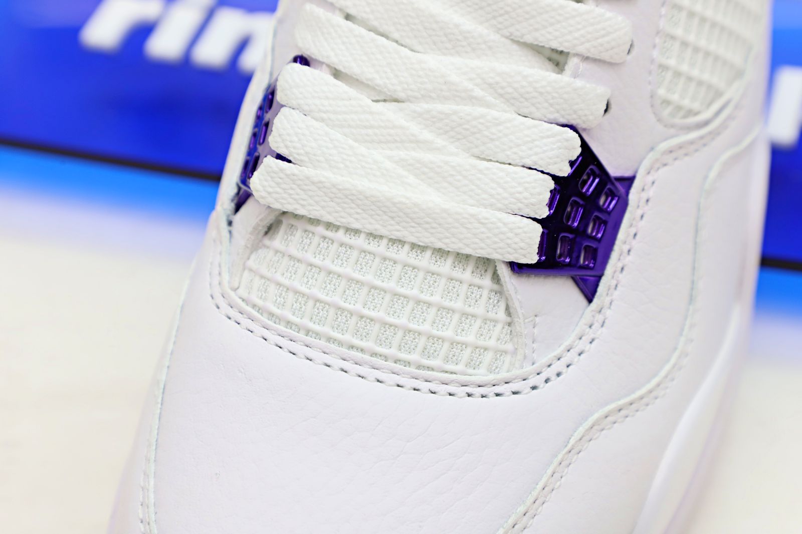 AIR JORDAN 4 PURPLE METALLIC