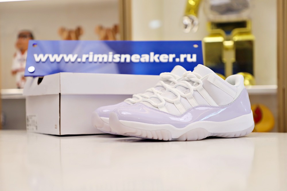 AIR JORDAN 11 LOW PURE VIOLET