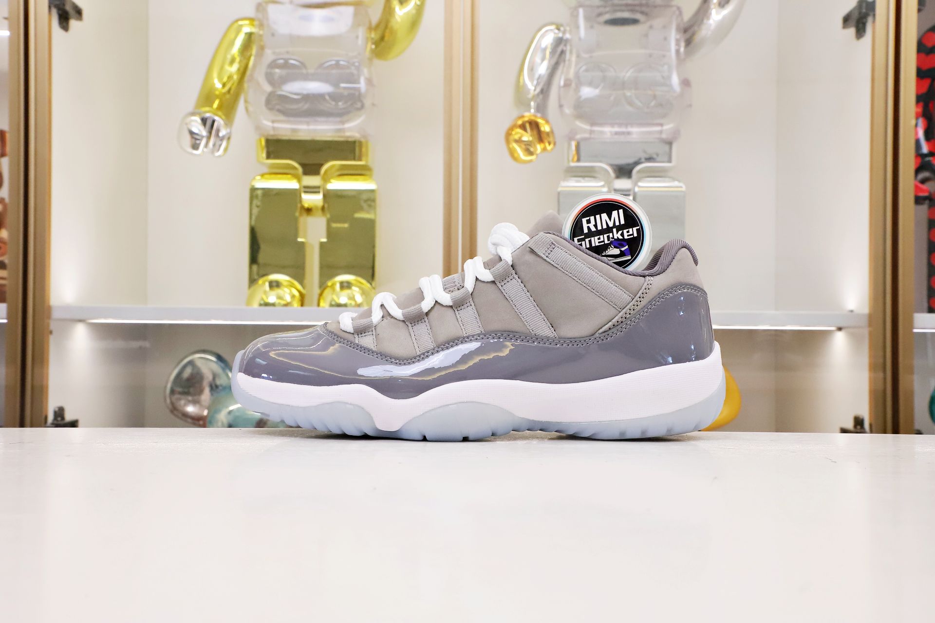 AIR JORDAN 11 RETRO LOW COOL GREY