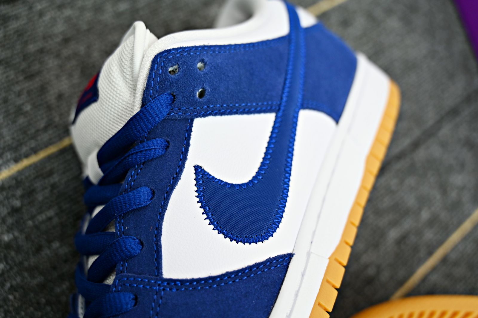 NIKE DUNK LOW PRO PRM 