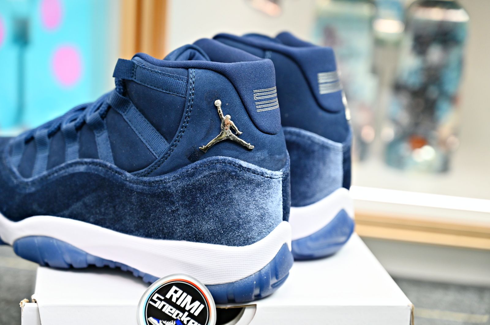 AIR JORDAN 11 RETRO MIDNIGHT NAVY