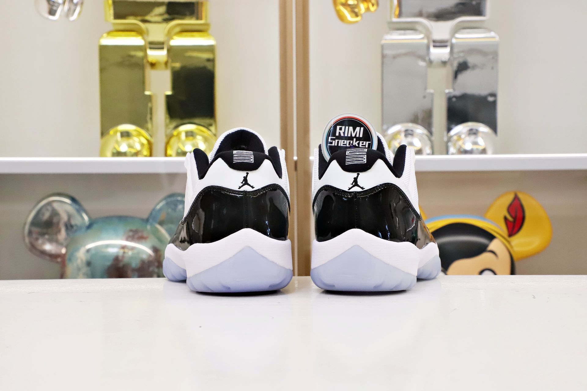 AIR JORDAN 11 RETRO LOW CONCORD