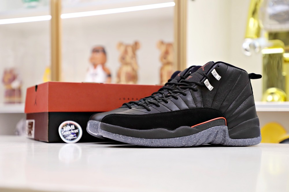 AIR JORDAN 12 UTILITY