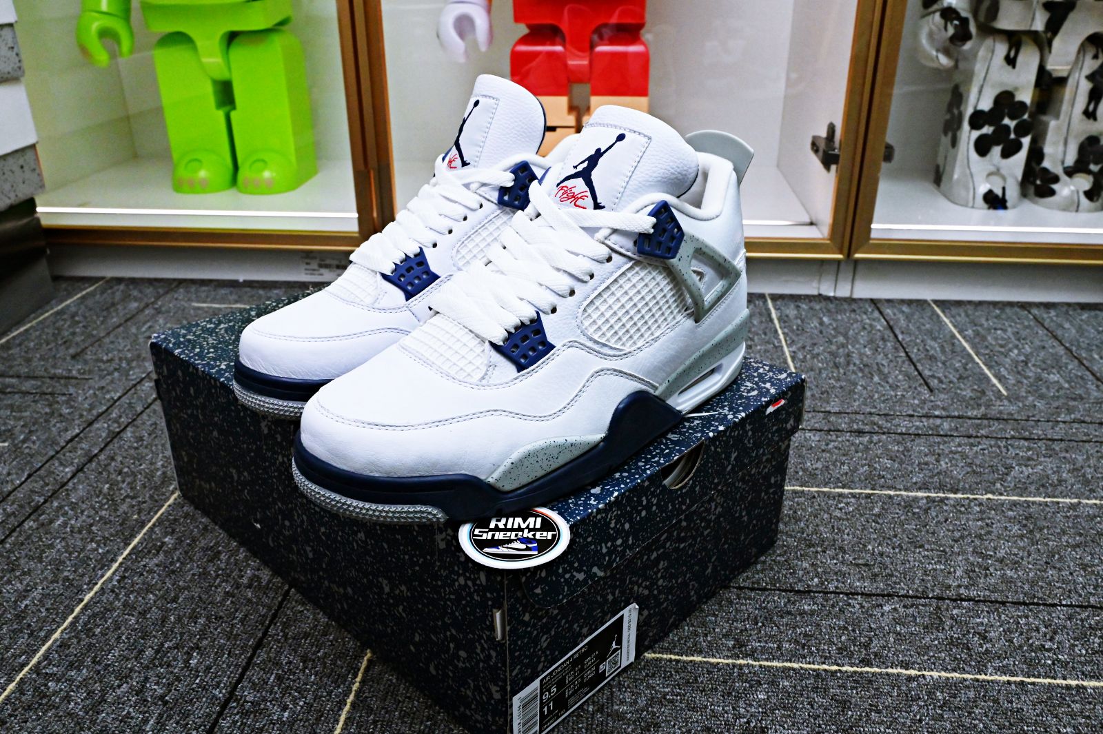 AIR JORDAN 4 RETRO "MIDNIGHT NAVY" DH6927-140