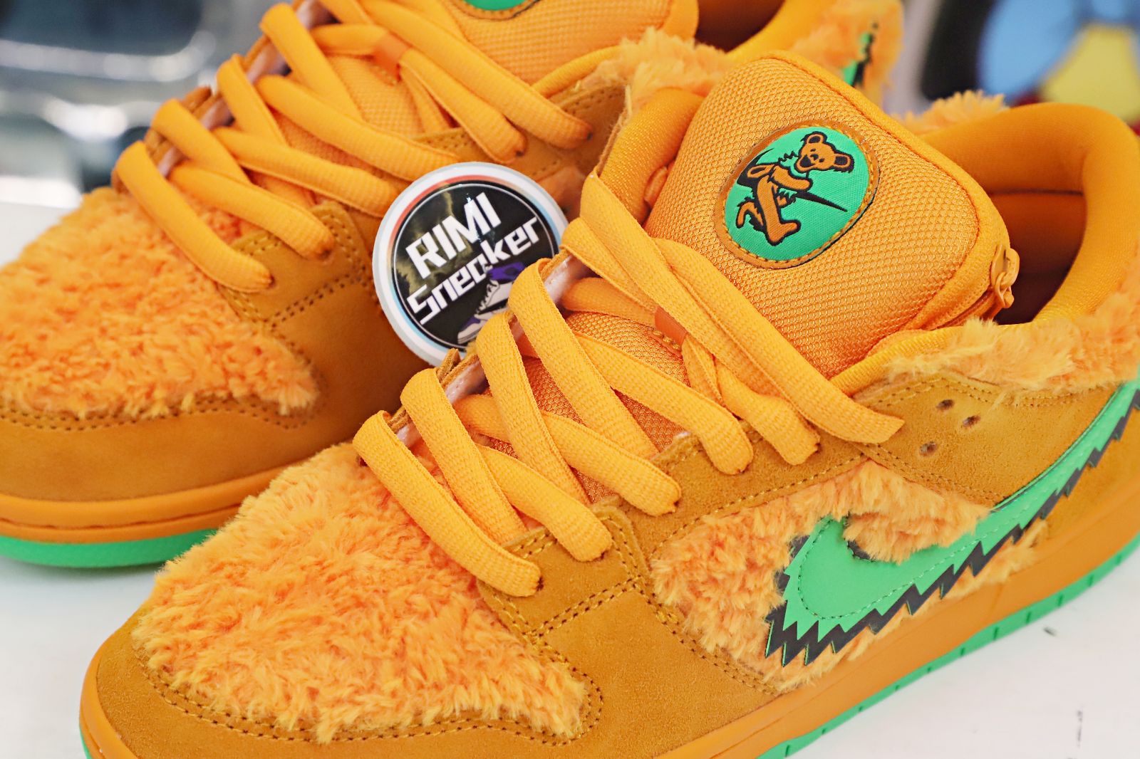 GRATEFUL DEAD X DUNK LOW SB ORANGE