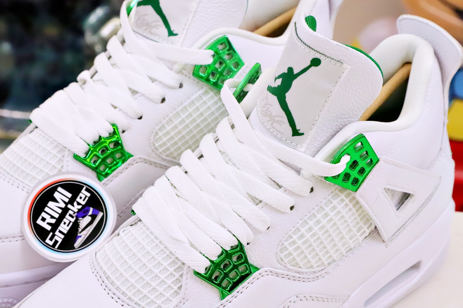 AIR JORDAN 4 RETRO"GREEN METALLIC"