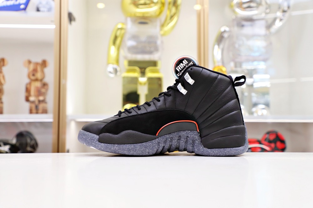 AIR JORDAN 12 UTILITY