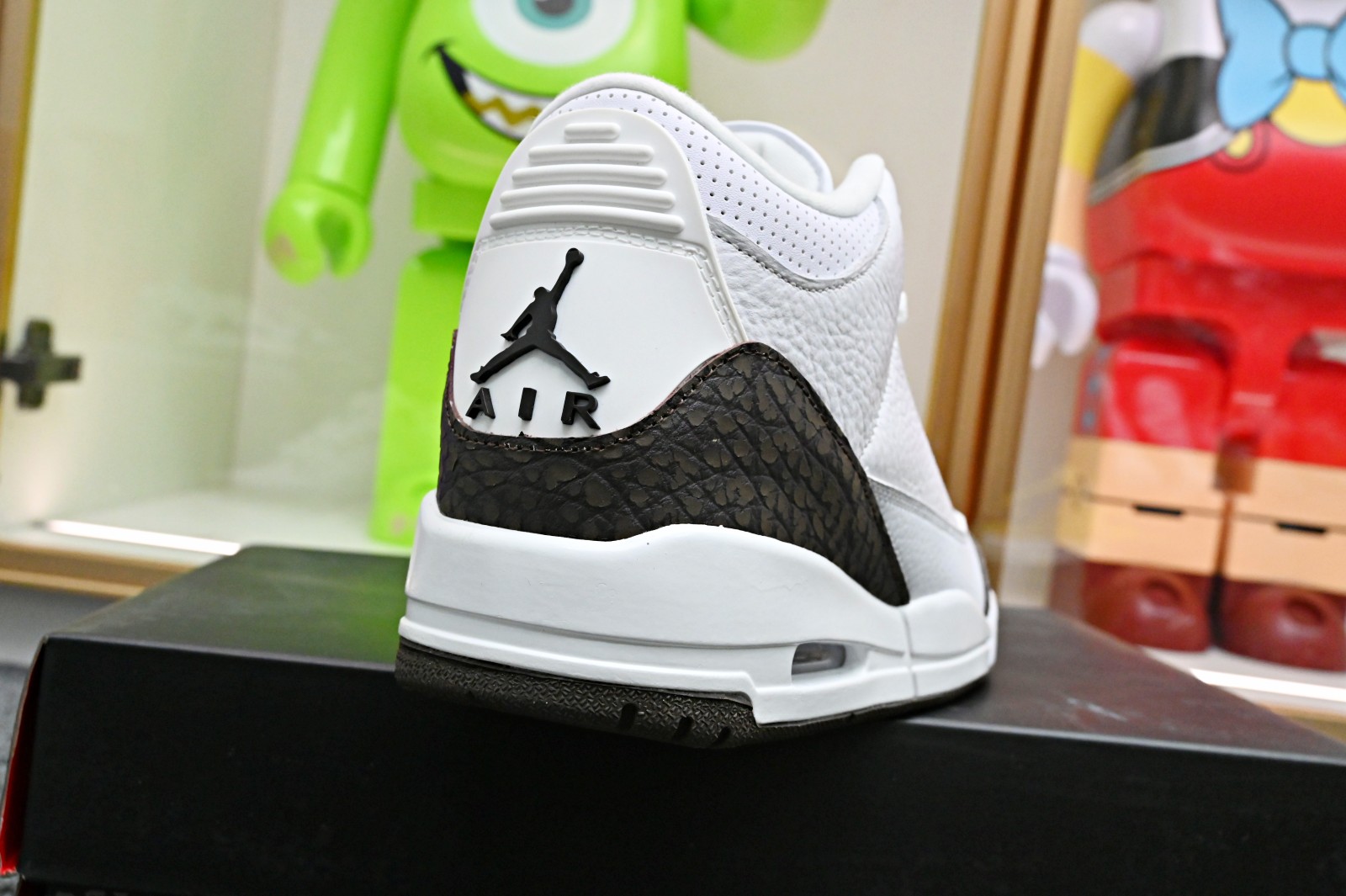 AIR JORDAN 3 RETRO MOCHA 2018