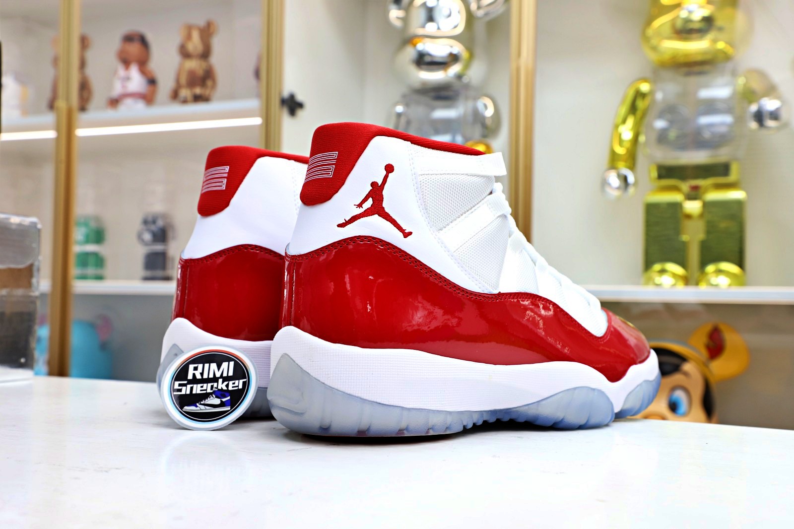 AIR JORDAN 11 "CHERRY" CT8012