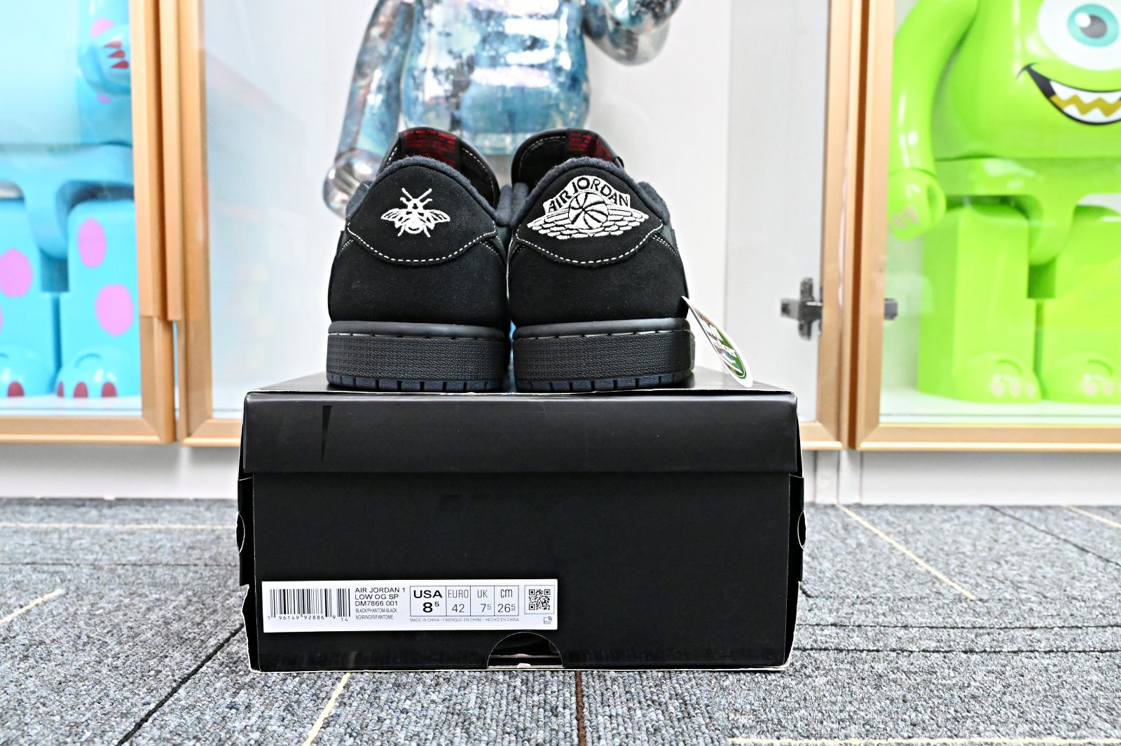 TRAVIS SCOTT X NIKE AIR JORDAN 1 LOW OG “BLACK/PHANTOM”