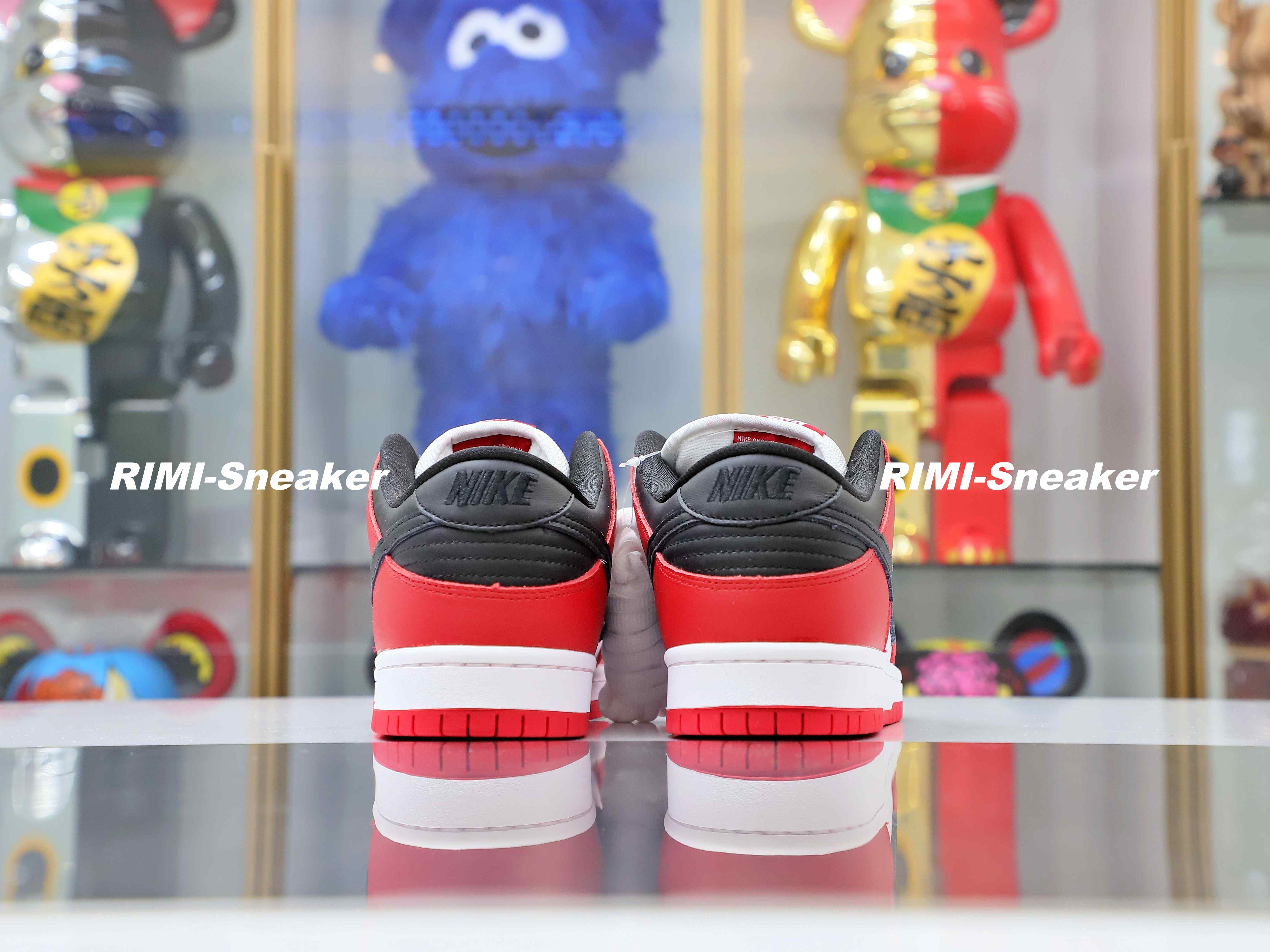 NIKE SB DUNK LOW “CHICAGO”