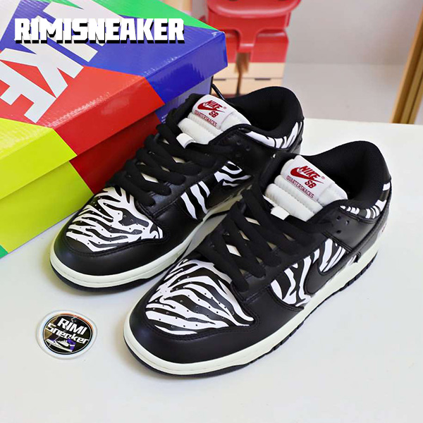 NIKE SB DUNK LOW QUARTERSNACKS ZEBRA