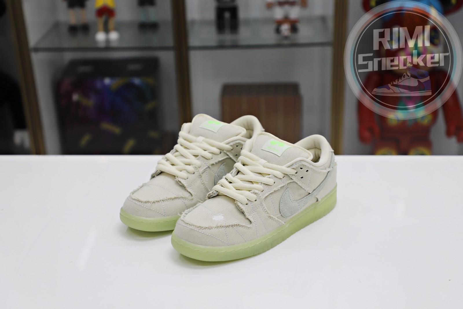 NIKE SB DUNK LOW MUMMY