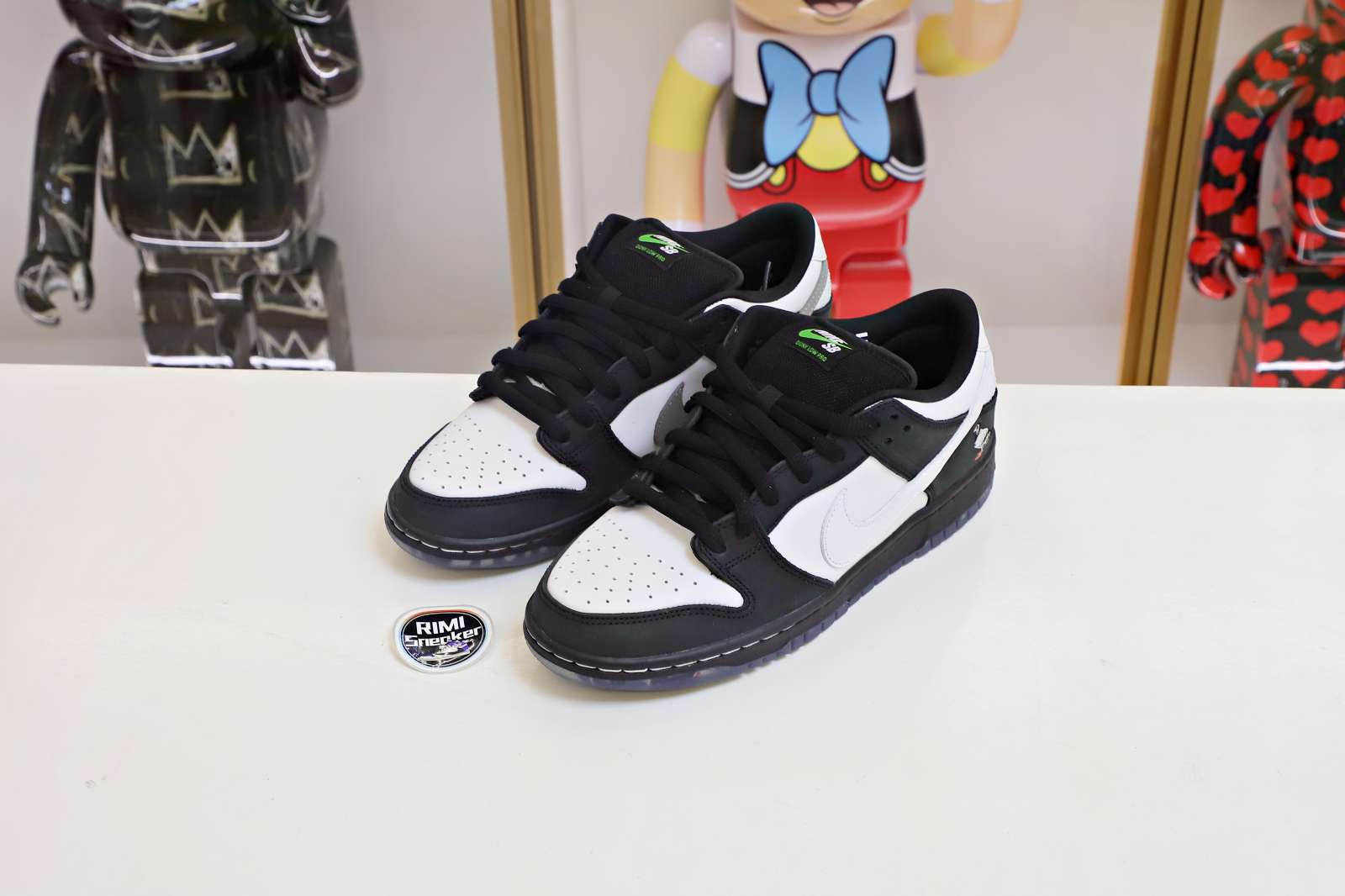 NIKE SB DUNK LOW STAPLE PANDA PIGEON (REGULAR BOX)