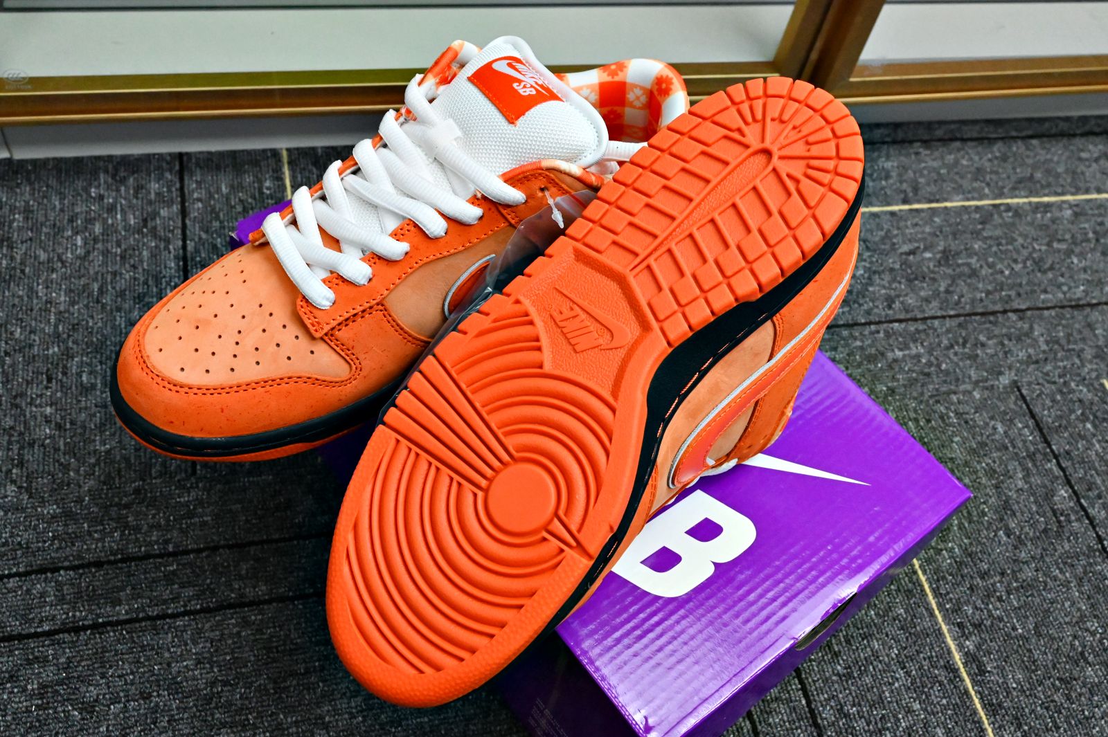 NIKE DUNK ORANGE LOBSTER 2022